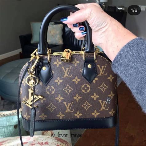 louis vuitton alma bb black.